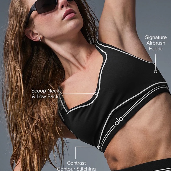 Alo heart throb workout set (both bra & leggings) - Picture 4 of 5